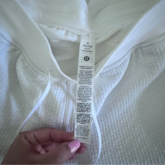 🆕🤍 Lululemon Asia Fit Textured High Rise Flare Track Pant - White - Picture 10 of 16